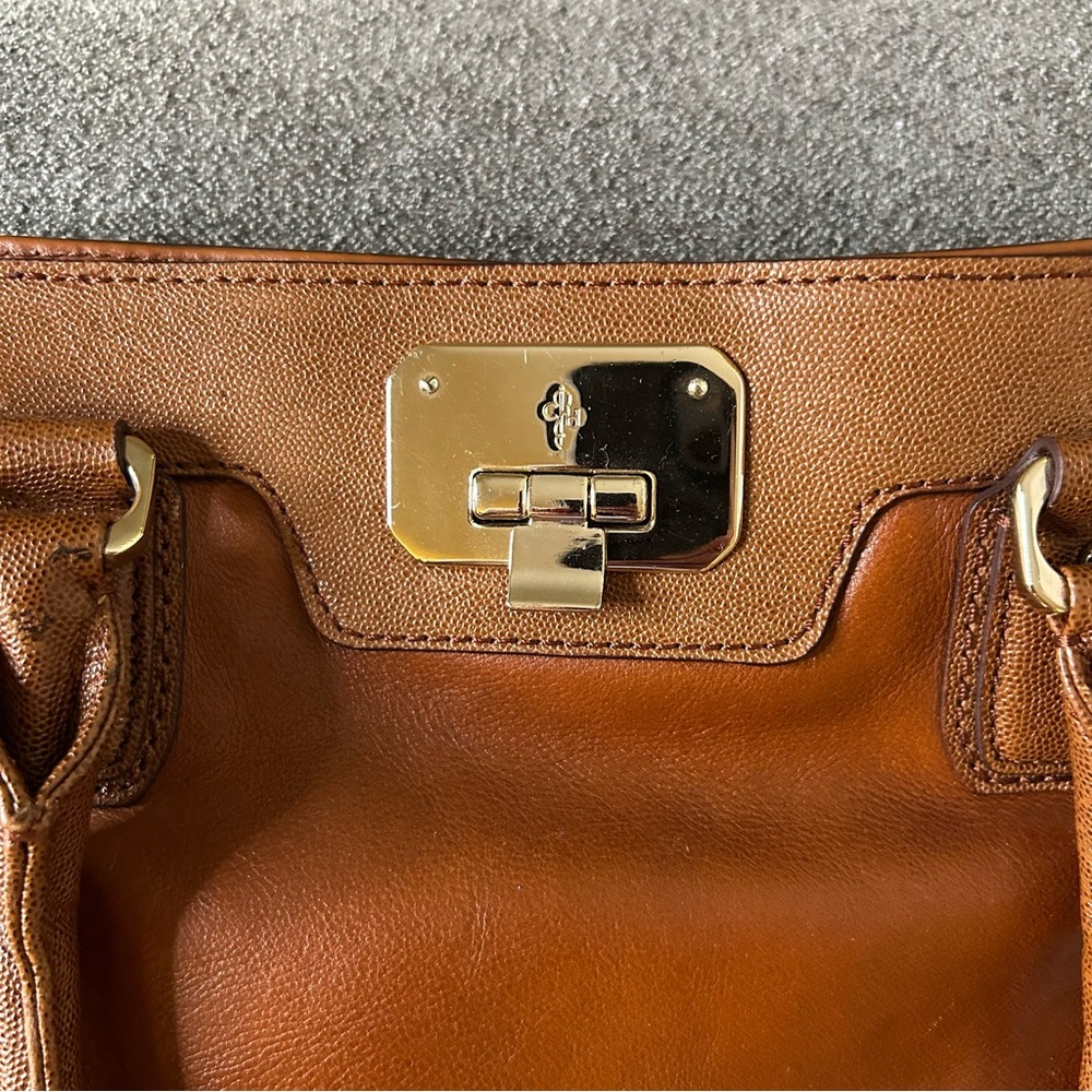 Cole Haan | Vintage Valise Kendra E/W Tote Brown Leather Vibrant Orange Lining - Picture 4 of 16